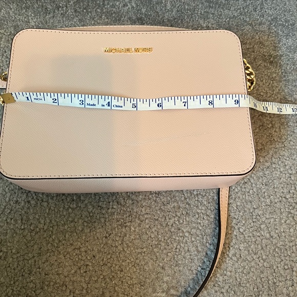 Michael Kors Jet Set Crossbody - Picture 12 of 14